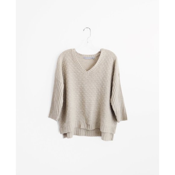 NY Collection Sweaters - NY Collection Beige Oatmeal 3/4 Sleeve V-Neck Sweater size XL Extra Large